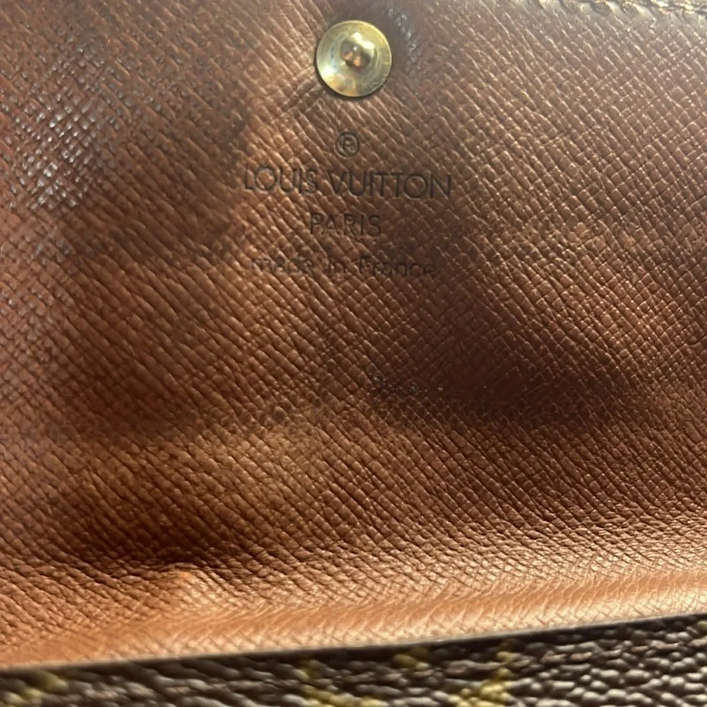 Louis Vuitton Sarah Long Wallet